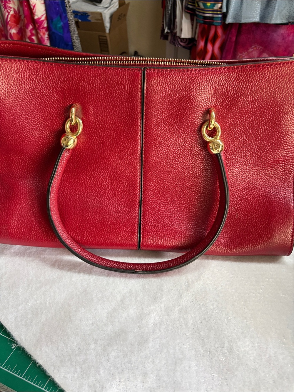 Rich Red Pebbled Leather Structured Tote Bag with Gold Hardware (v) - Picture 2 of 11